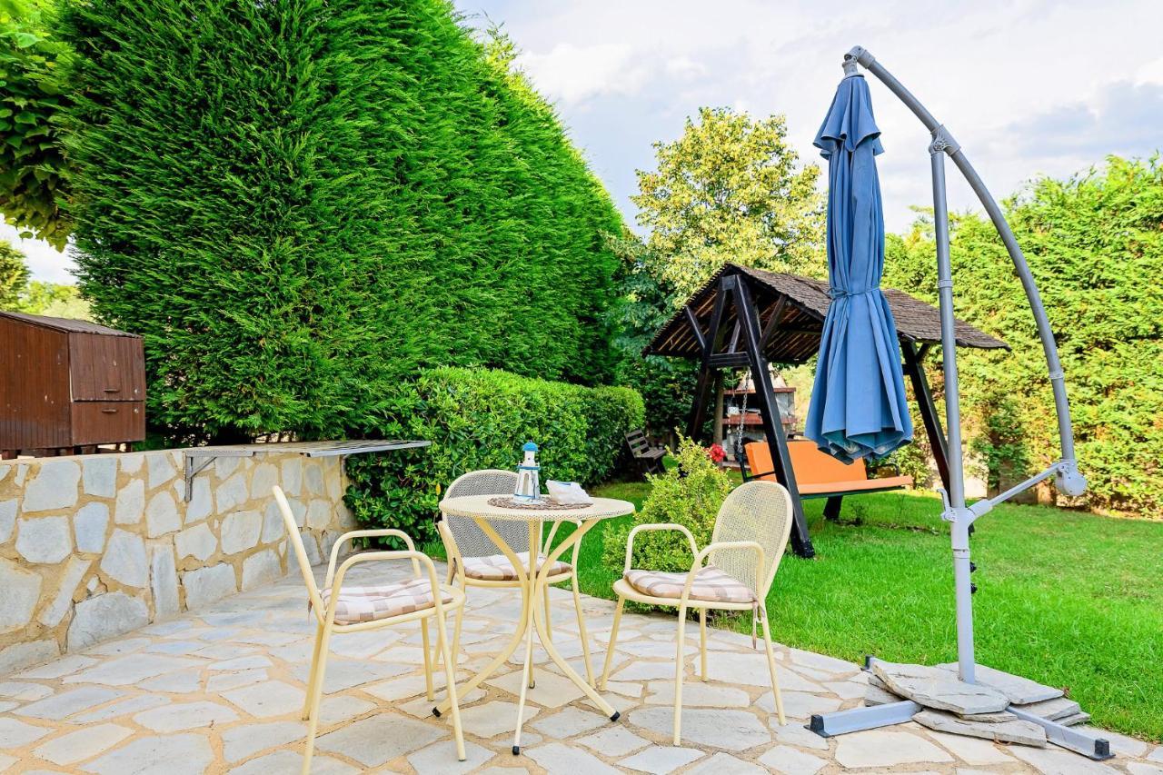 Villa Mariellie เนอาเปรามอส ภายนอก รูปภาพ