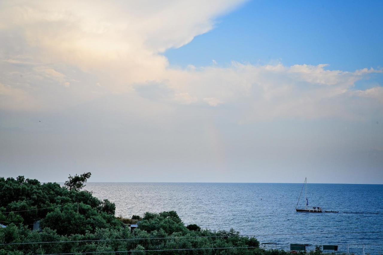 Villa Mariellie เนอาเปรามอส ภายนอก รูปภาพ