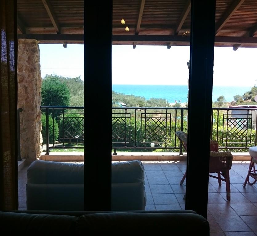 Villa Mariellie เนอาเปรามอส ภายนอก รูปภาพ