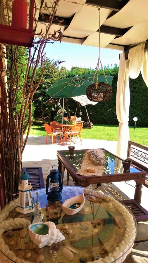 Villa Mariellie เนอาเปรามอส ภายนอก รูปภาพ